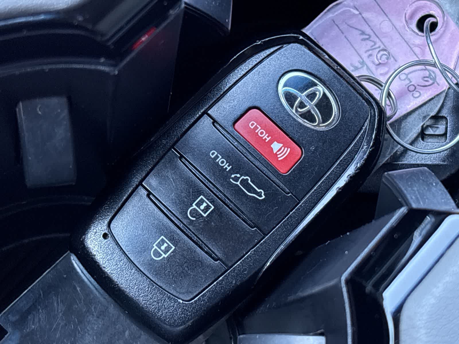 Thumbnail: 2023 Toyota Venza - 39