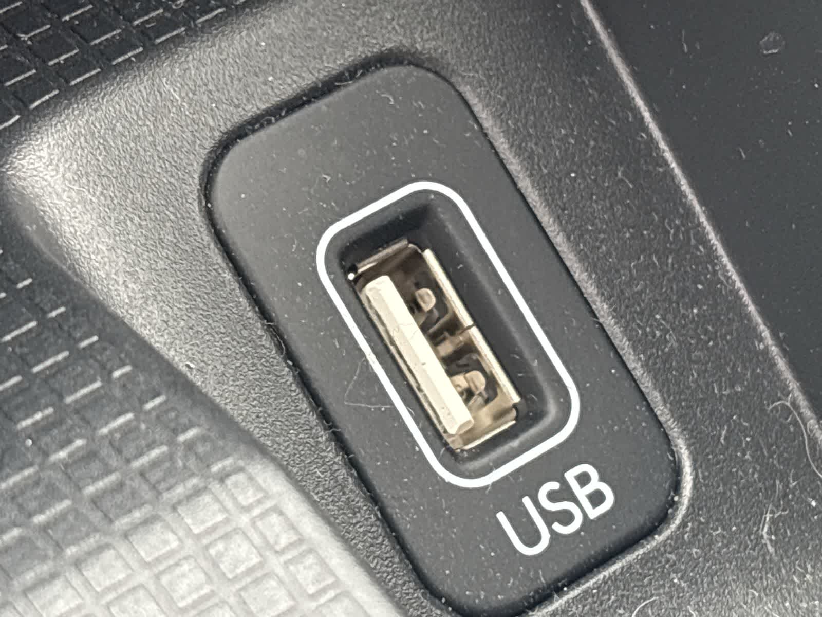 Thumbnail: 2023 Hyundai Ioniq 6 - 26