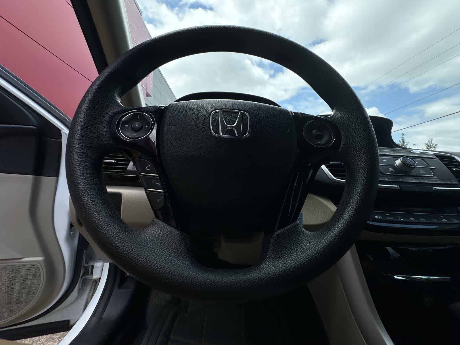 Thumbnail: 2017 Honda Accord - 15