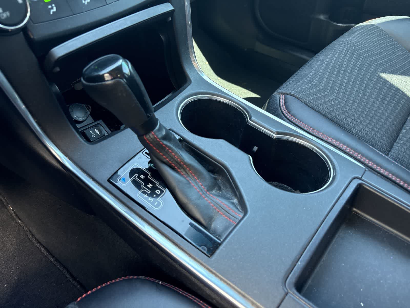 Thumbnail: 2015 Toyota Camry - 29