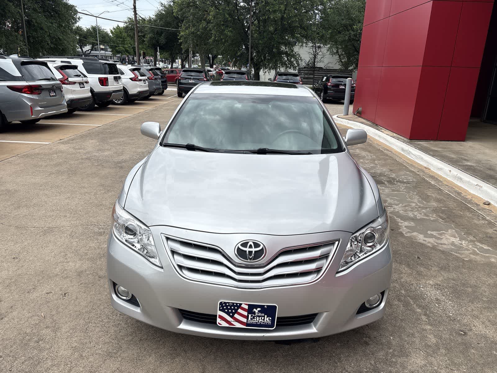 2011 Toyota Camry XLE 6