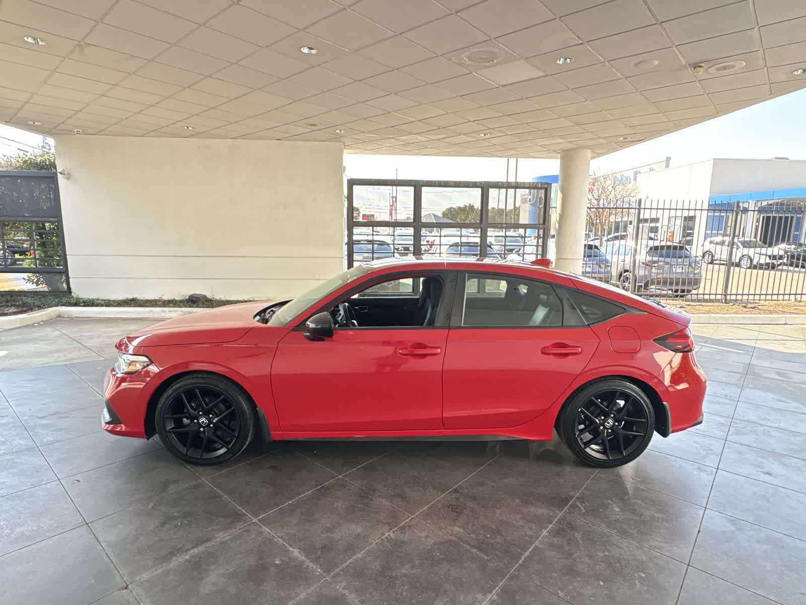 2023 Honda Civic Sport Hatchback photo 2