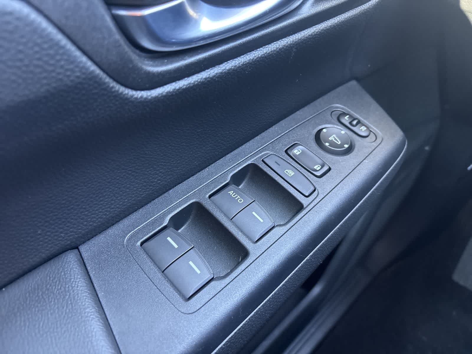 Thumbnail: 2023 Honda CR-V - 30