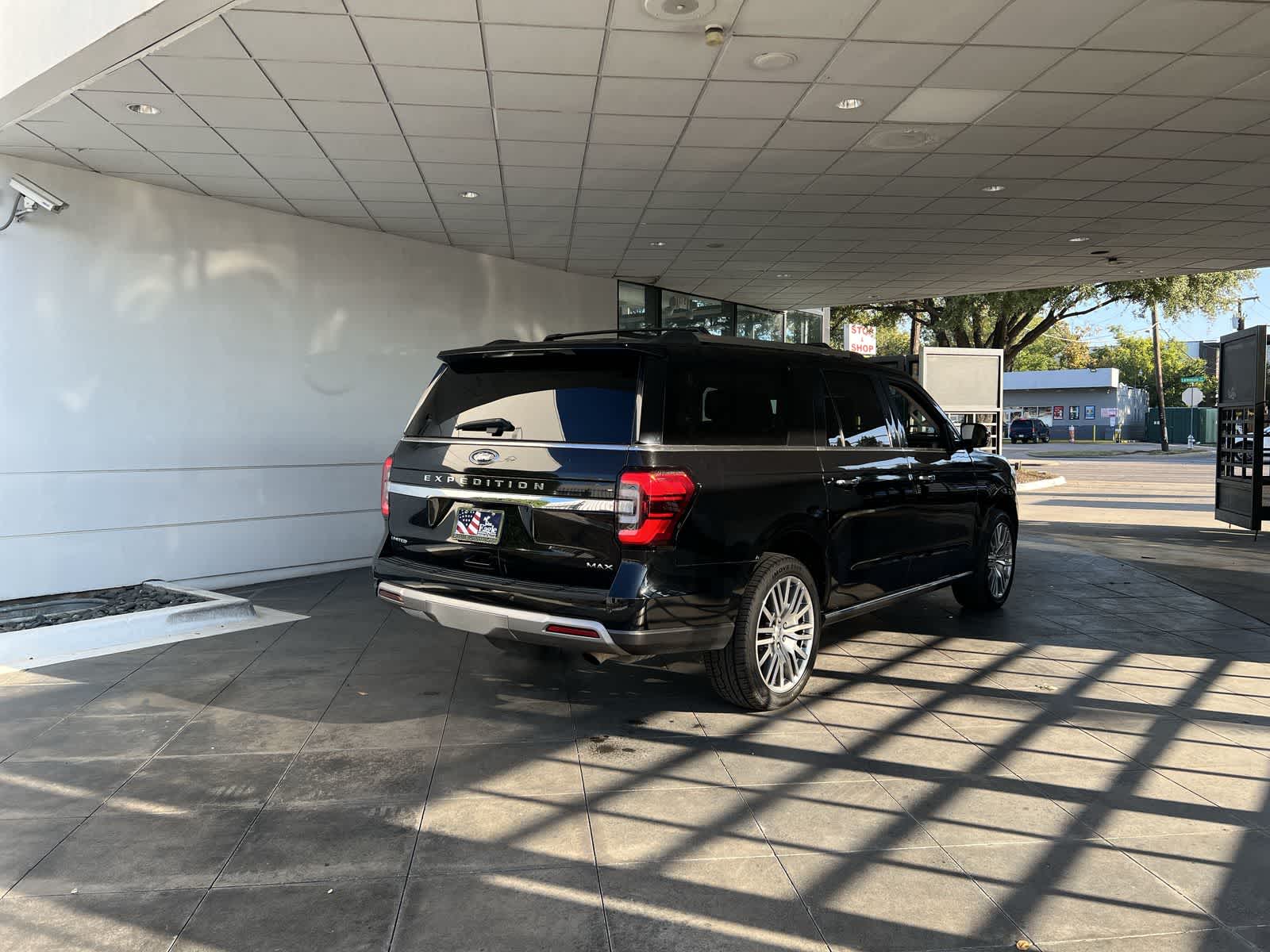 Thumbnail: 2023 Ford Expedition MAX - 31