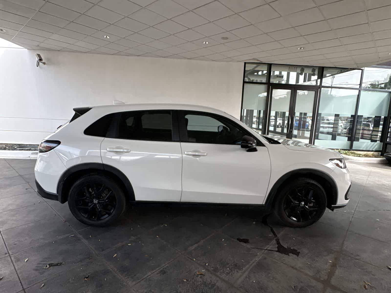 Thumbnail: 2023 Honda HR-V - 24