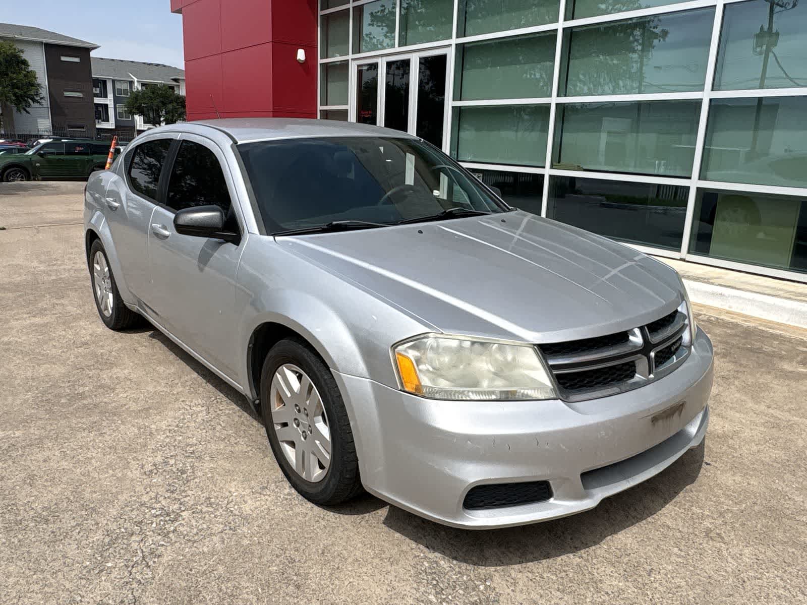 Thumbnail: 2011 Dodge Avenger - 9