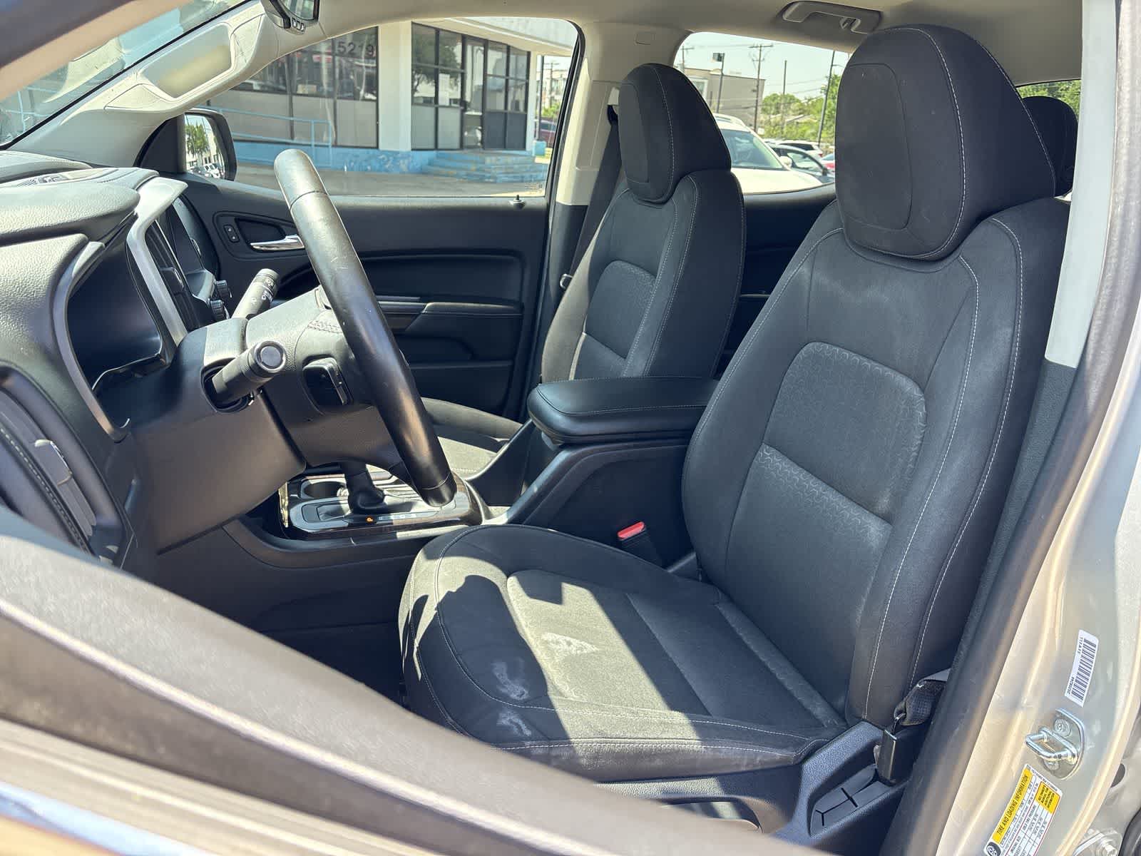 2015 GMC Canyon SLE 18