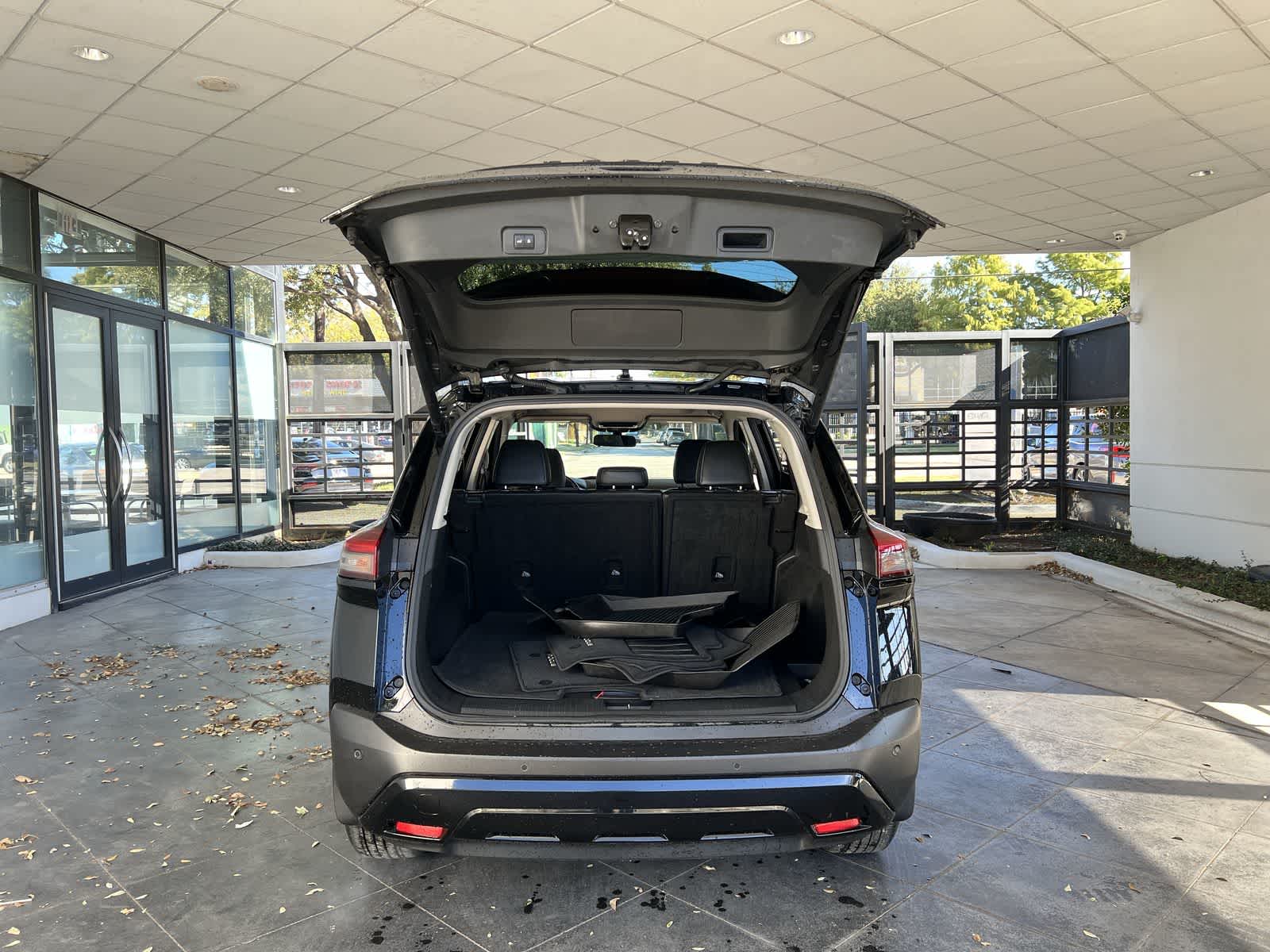 Thumbnail: 2023 Nissan Rogue - 18