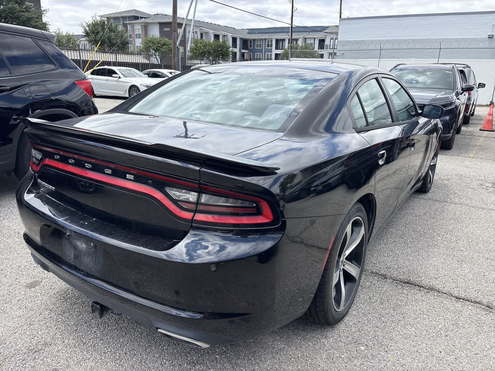Thumbnail: 2017 Dodge Charger - 6