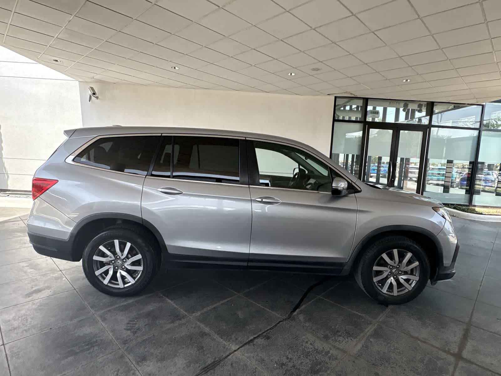 Thumbnail: 2019 Honda Pilot - 24