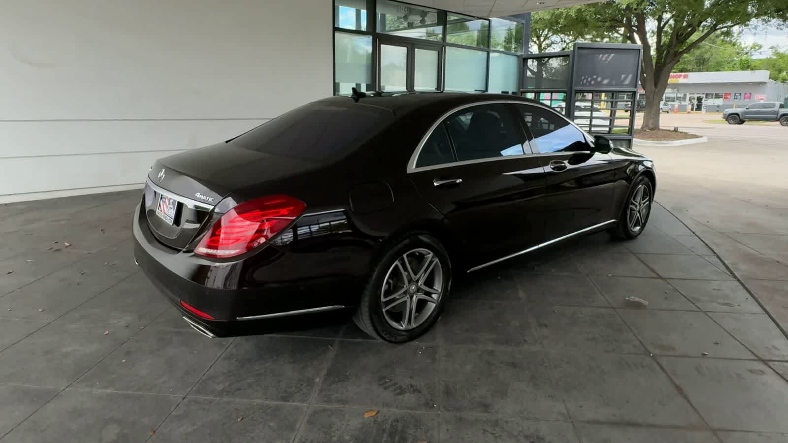 Thumbnail: 2016 Mercedes-Benz S-Class - 8