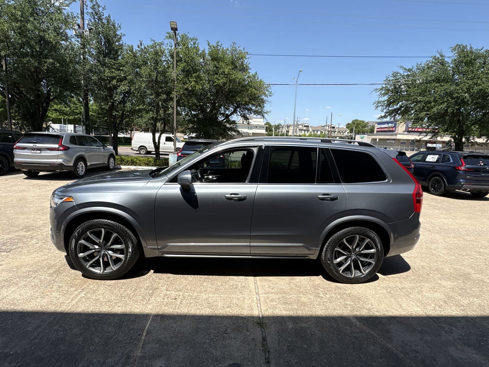 Thumbnail: 2018 Volvo XC90 - 3