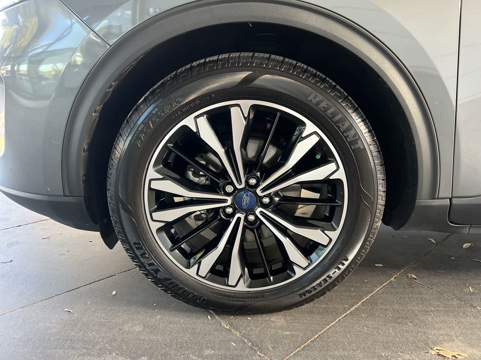 Thumbnail: 2022 Ford Escape - 8