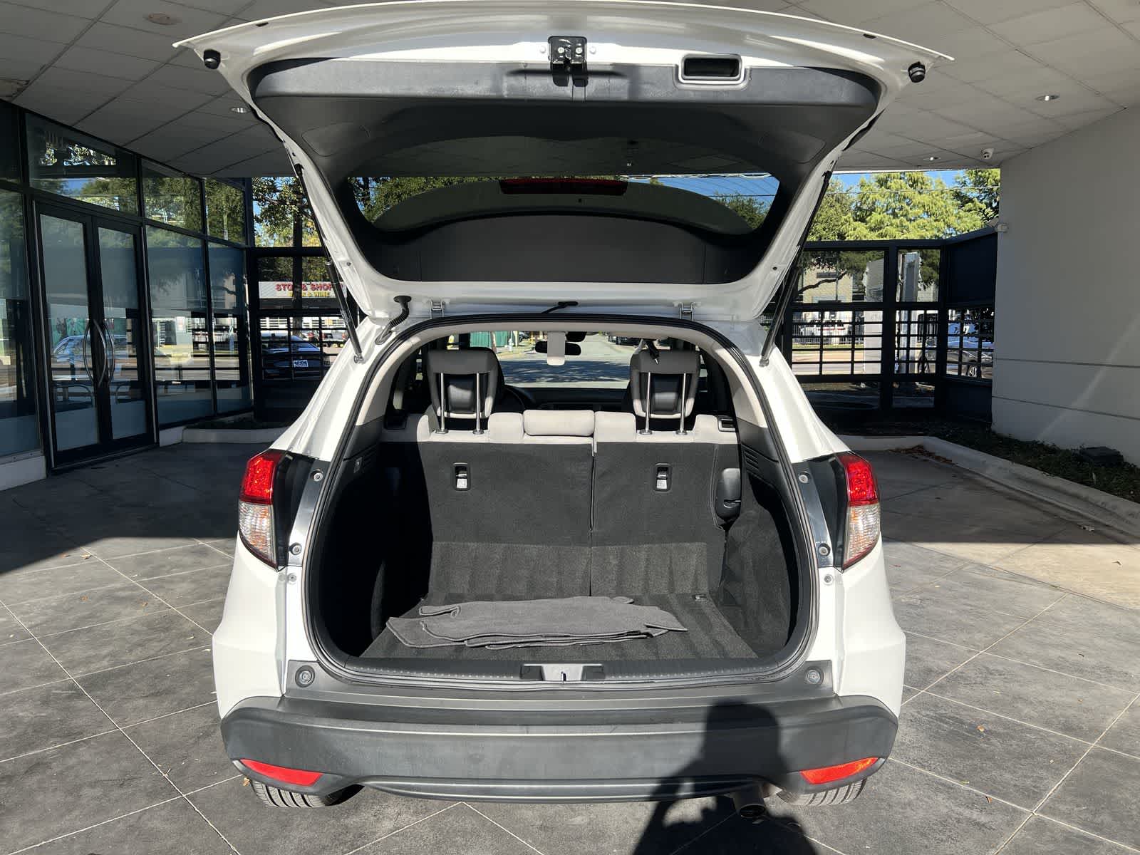 Thumbnail: 2022 Honda HR-V - 18