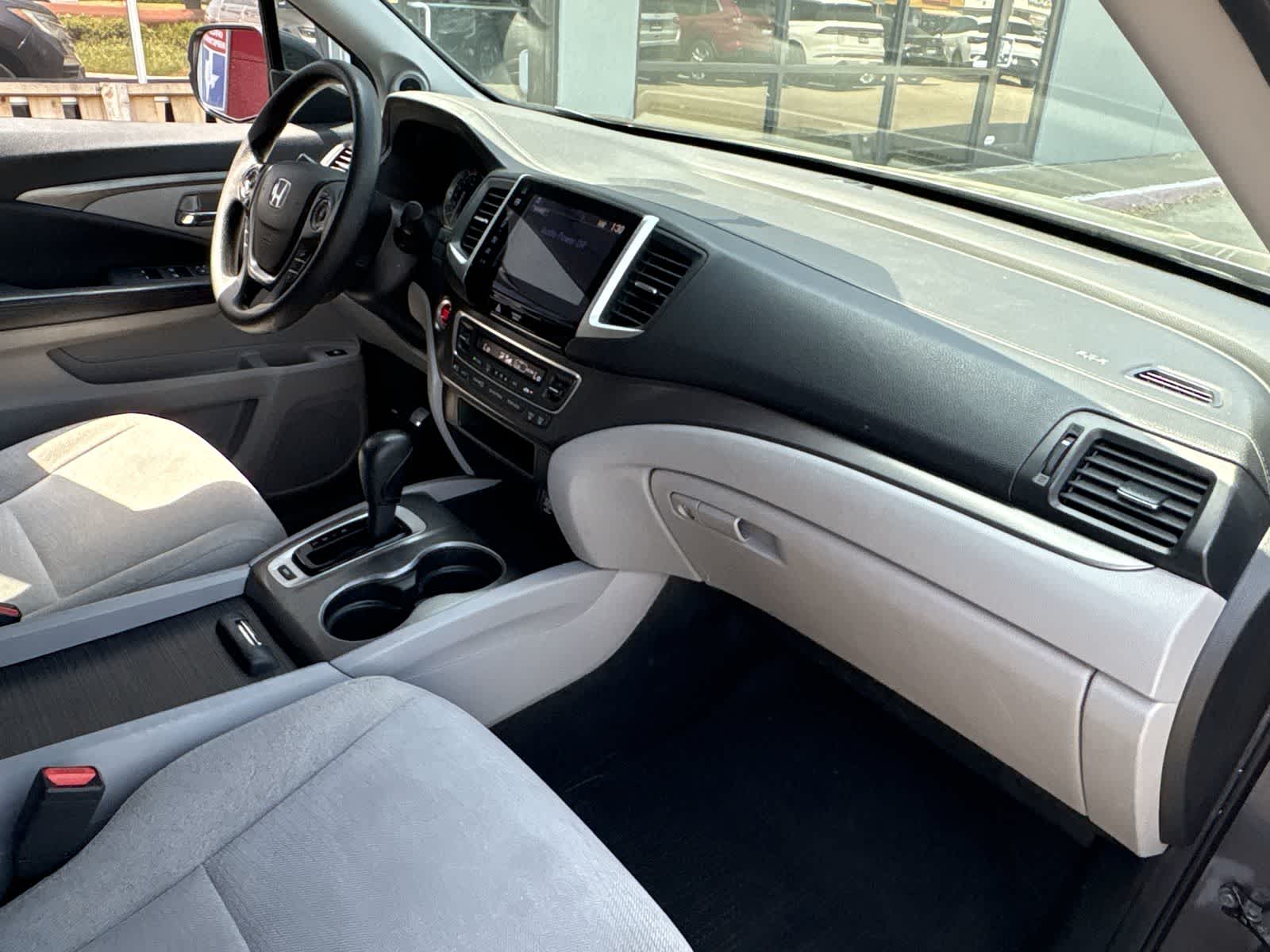 Thumbnail: 2016 Honda Pilot - 26