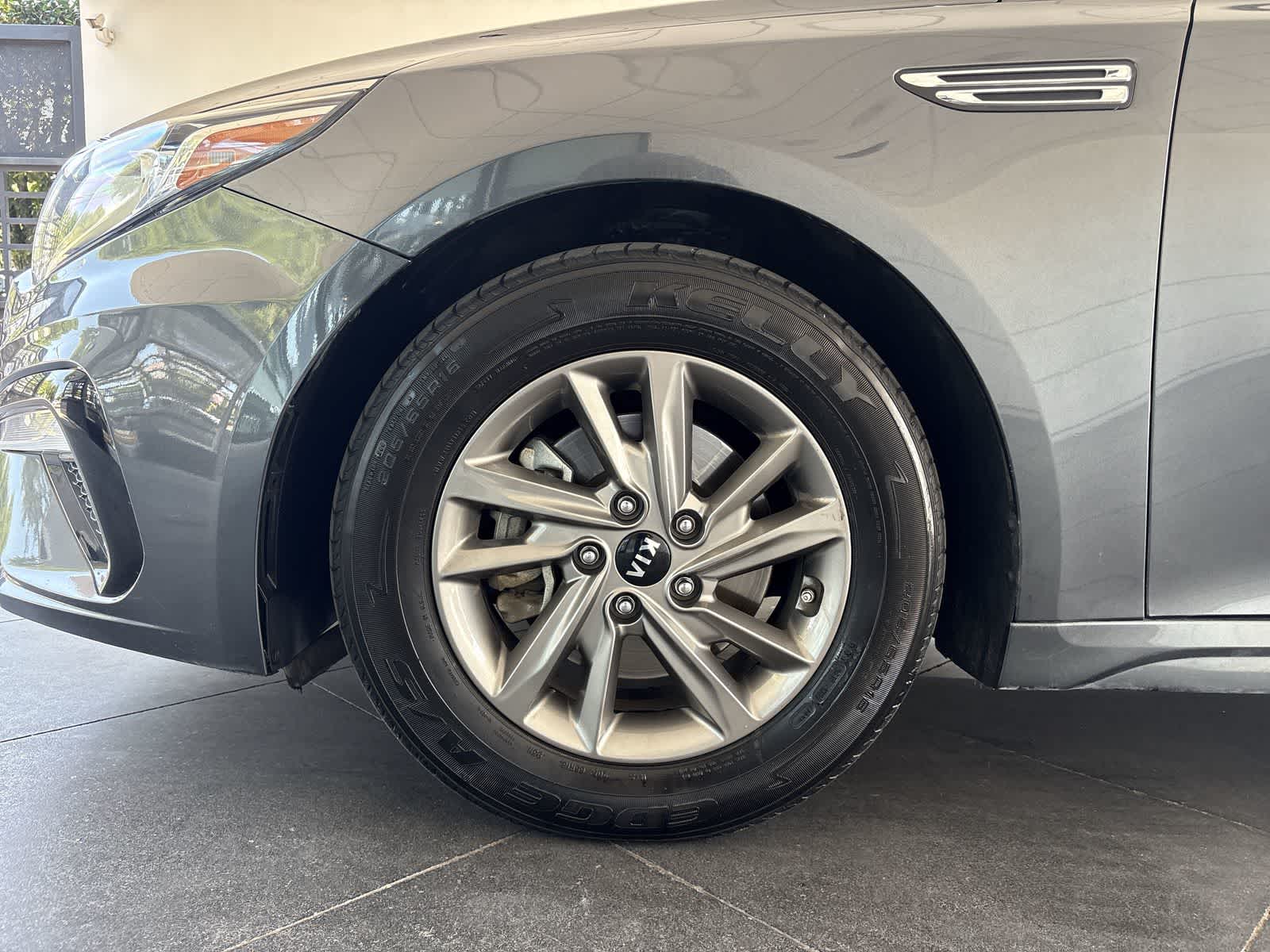 Thumbnail: 2020 Kia Optima - 8