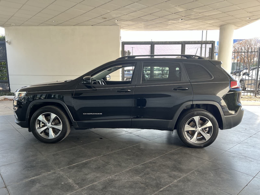 Used 2022 Jeep Cherokee Limited SUV