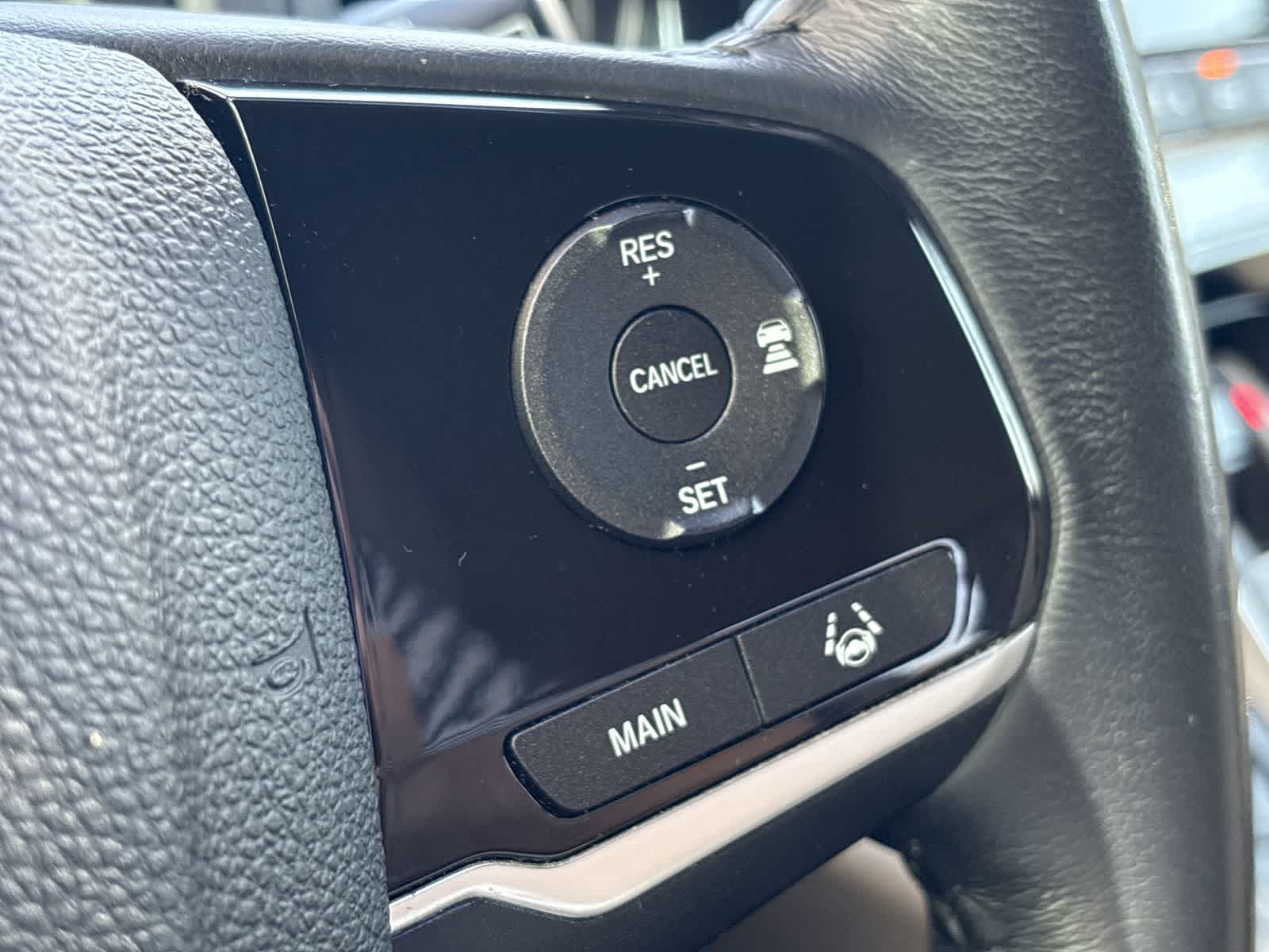 Thumbnail: 2018 Honda Odyssey - 32