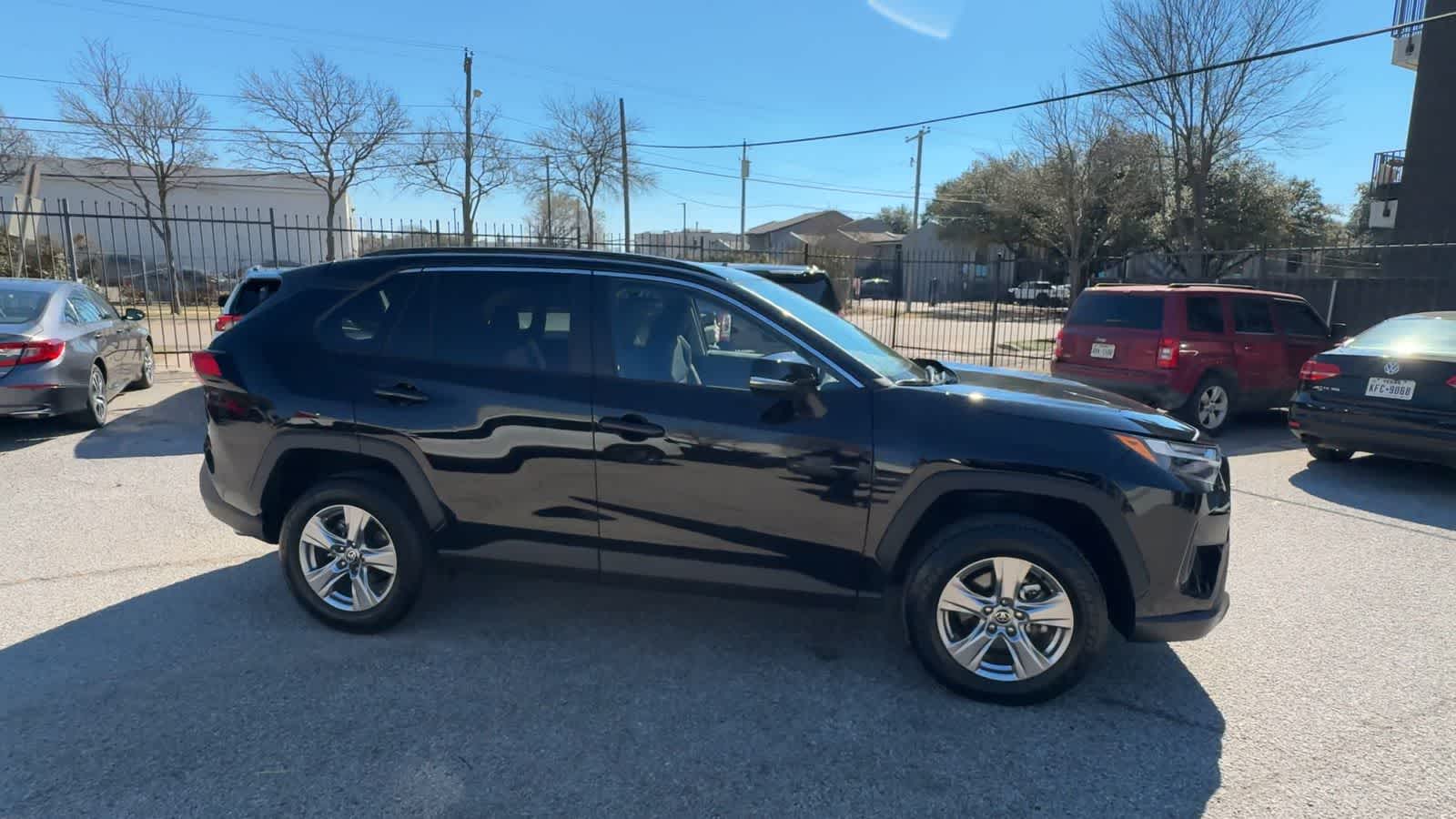 Thumbnail: 2025 Toyota RAV4 - 9