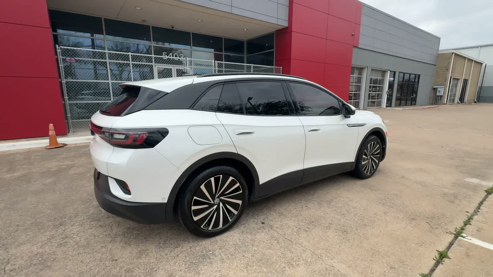 Thumbnail: 2024 Volkswagen ID.4 - 8