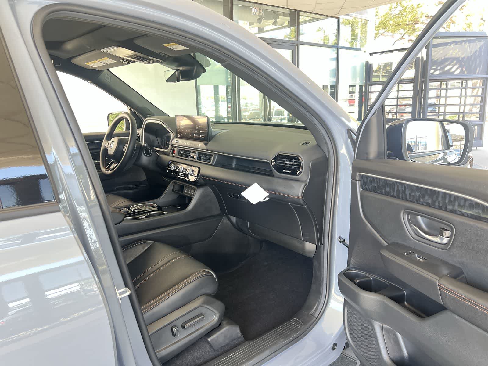 Thumbnail: 2026 Honda Passport - 32