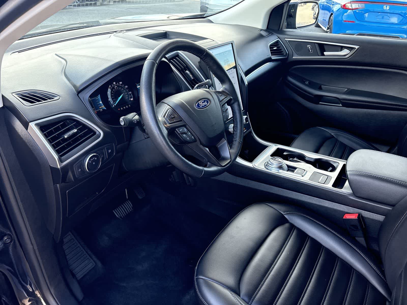 Thumbnail: 2022 Ford Edge - 2