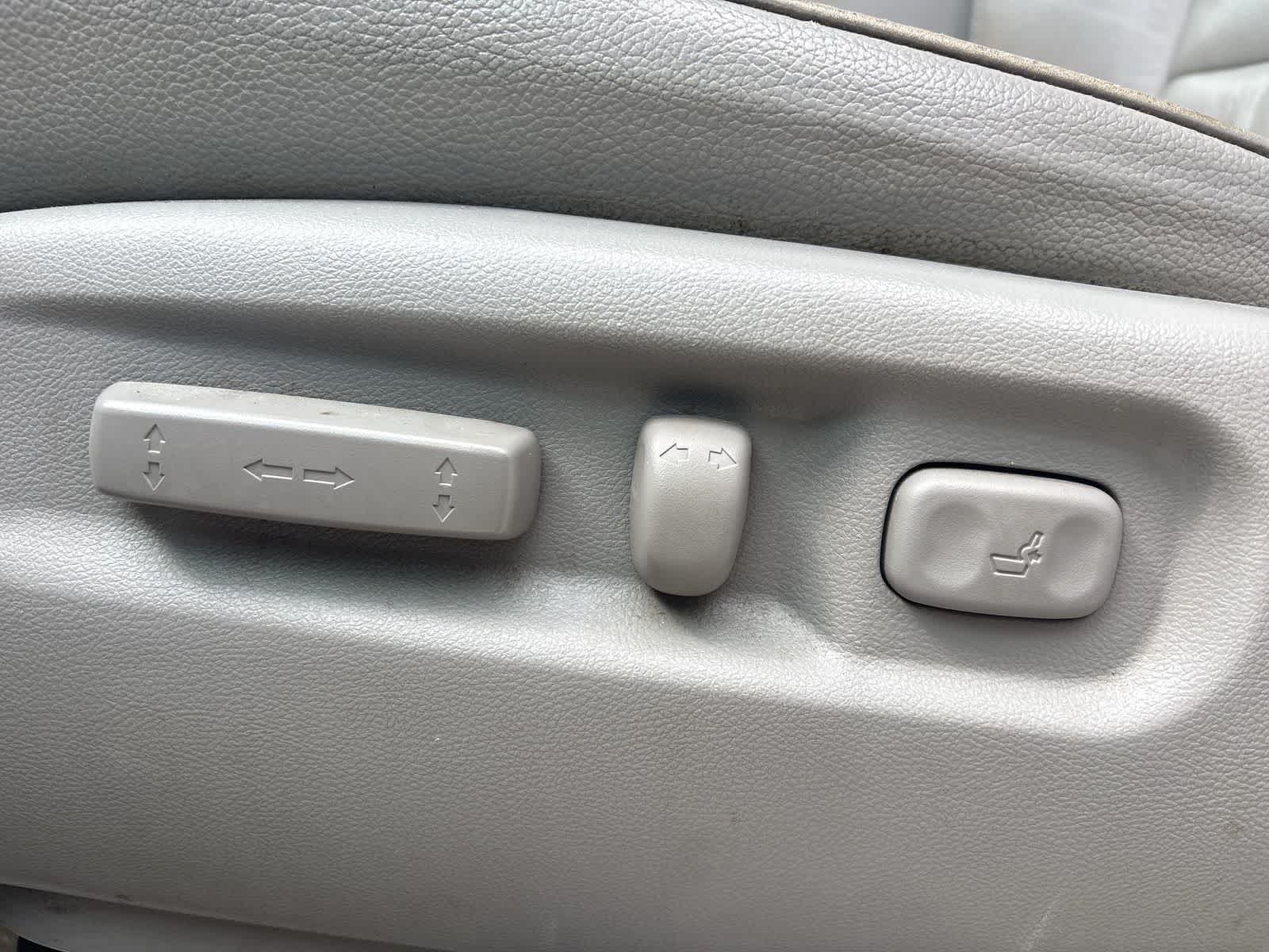 Thumbnail: 2014 Honda Pilot - 21