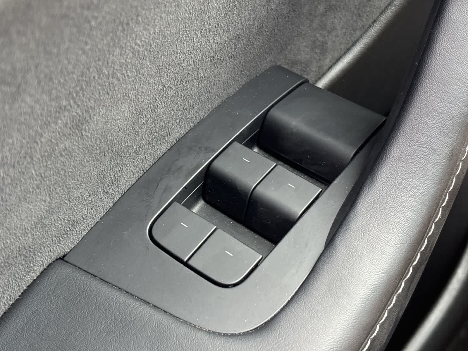 Thumbnail: 2022 Tesla Model Y - 25