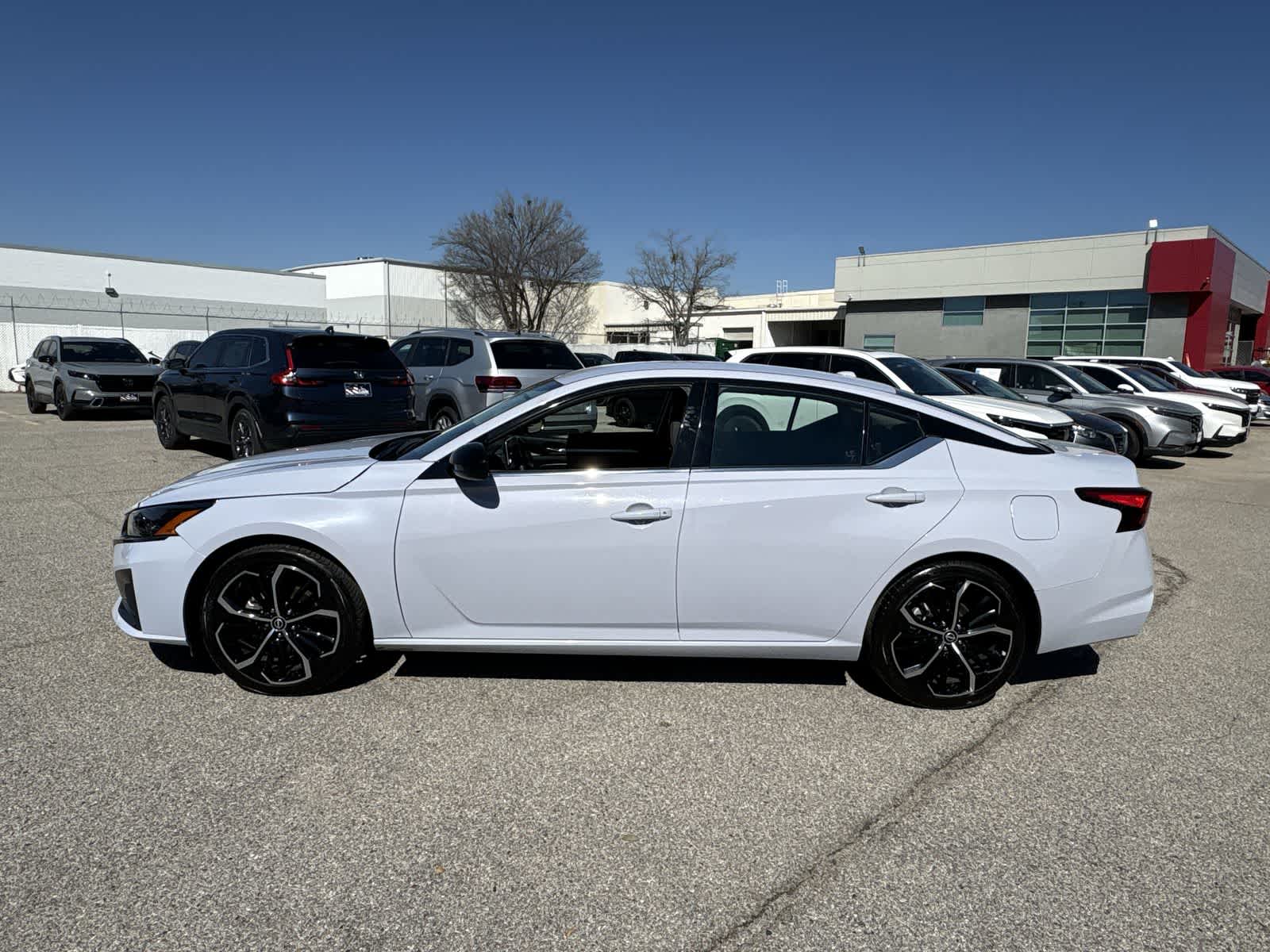 Thumbnail: 2024 Nissan Altima - 11