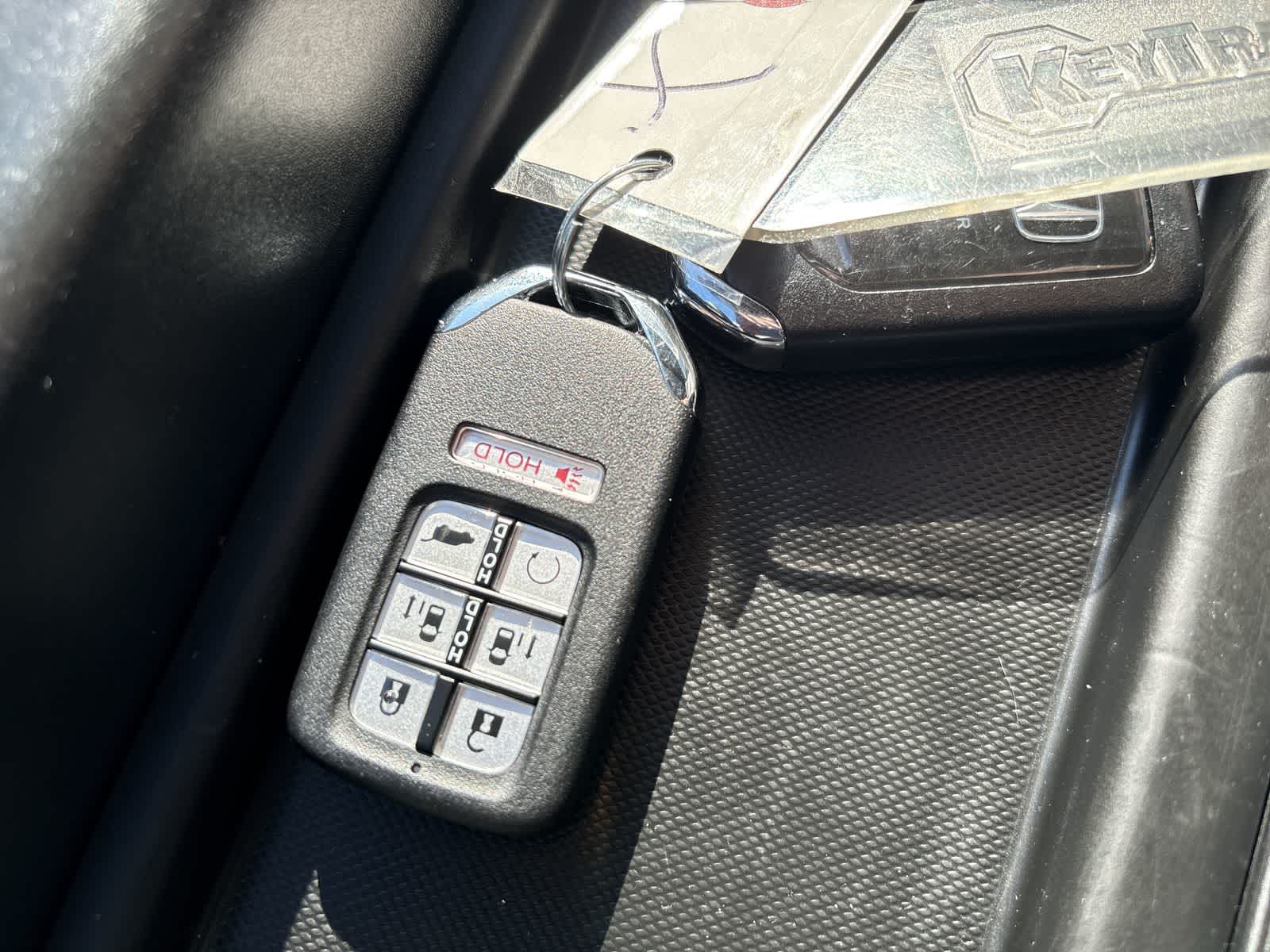 Thumbnail: 2023 Honda Odyssey - 19