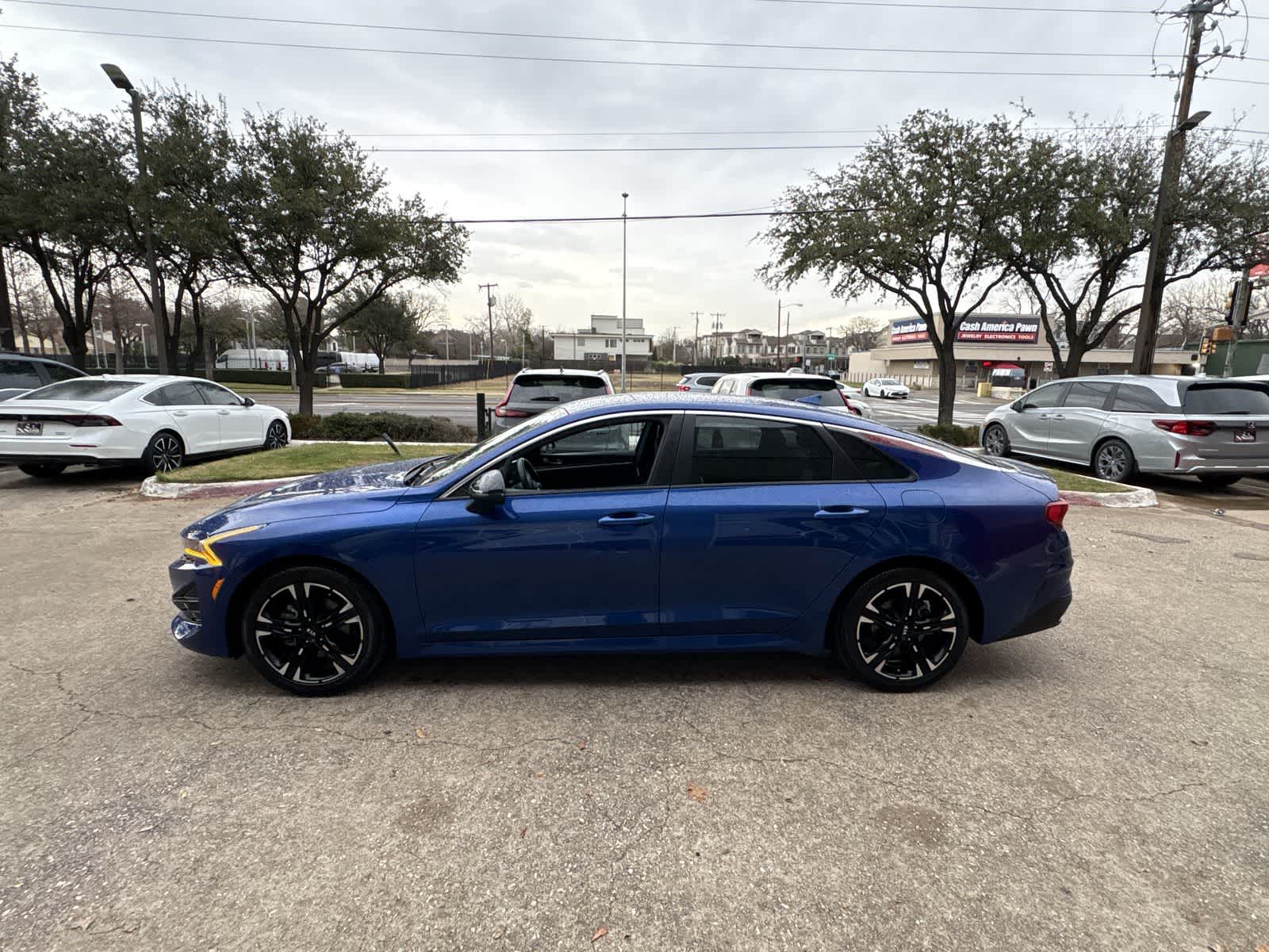 Thumbnail: 2021 Kia K5 - 3