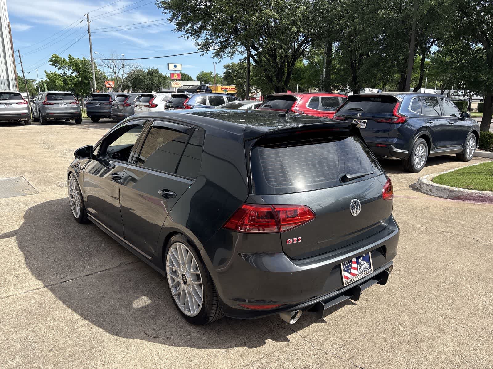 2017 Volkswagen Golf GTI S 4