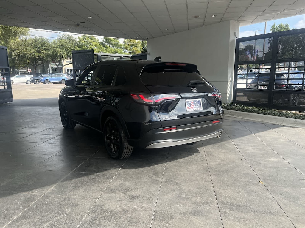 Used 2023 Honda HR-V Sport 2WD SUV