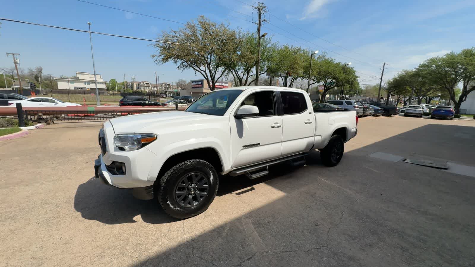 Thumbnail: 2023 Toyota Tacoma - 4