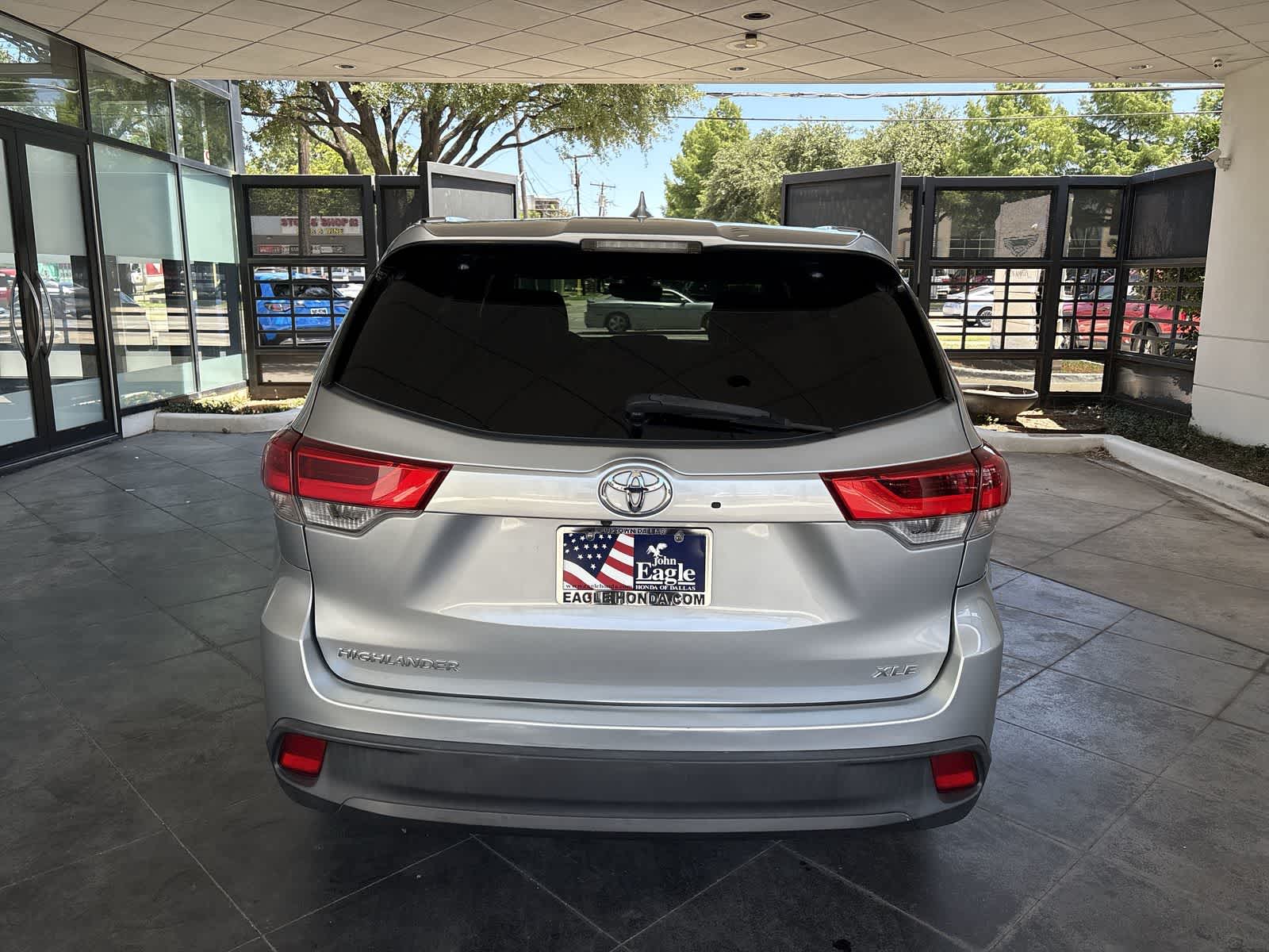 Thumbnail: 2017 Toyota Highlander - 13
