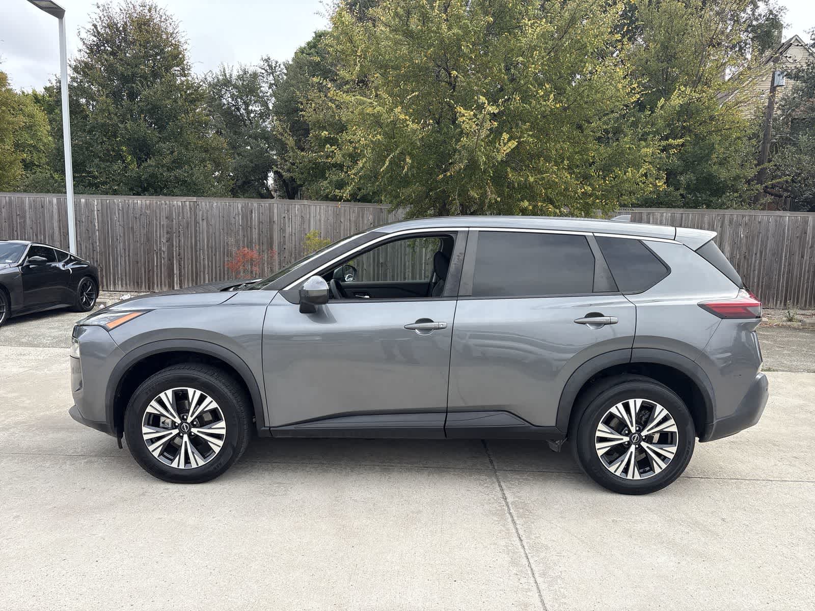 Thumbnail: 2022 Nissan Rogue - 3