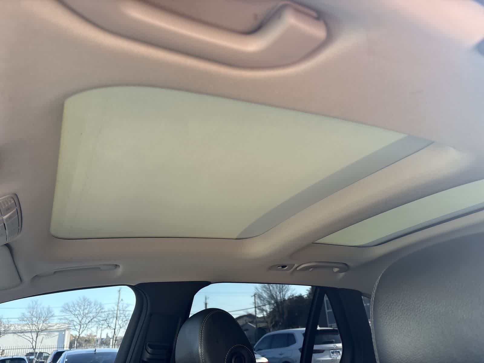 Thumbnail: 2019 Mercedes-Benz GLC - 24