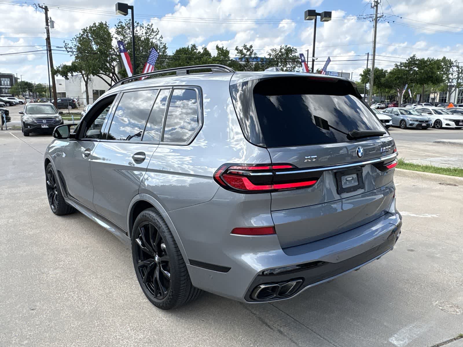 Thumbnail: 2023 BMW X7 - 4