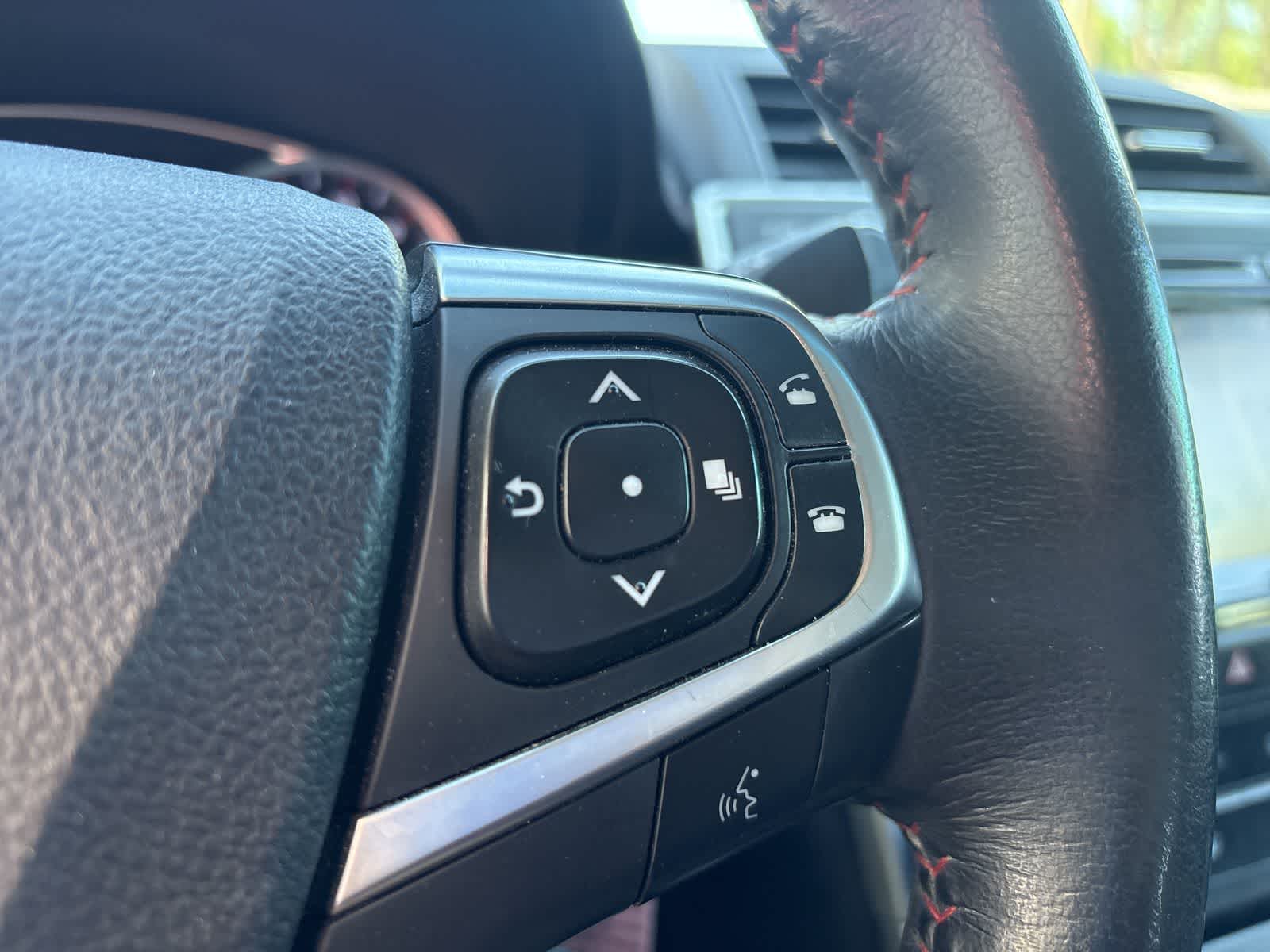 Thumbnail: 2015 Toyota Camry - 39