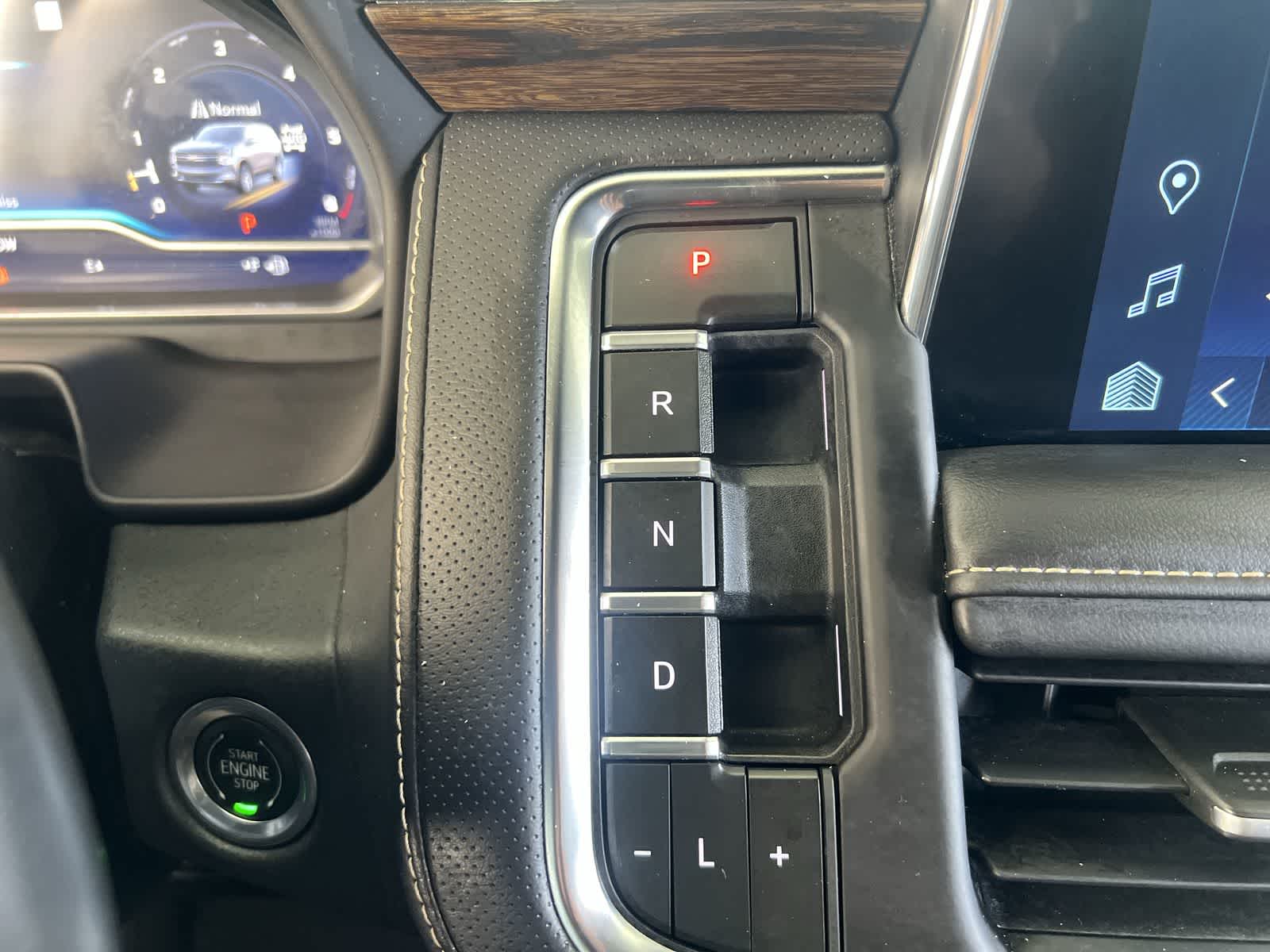 Thumbnail: 2023 Chevrolet Suburban - 16