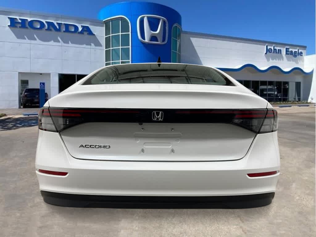 2025 Honda Accord SE photo 4