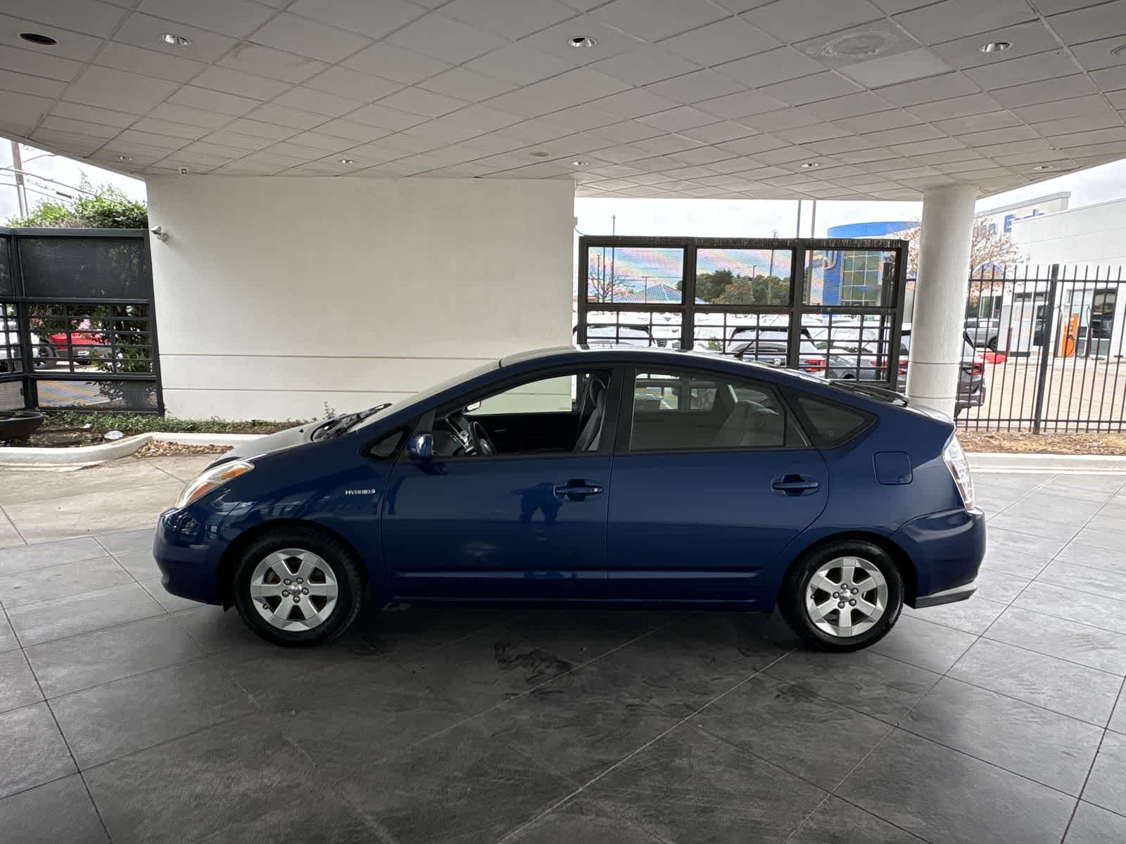 2009 Toyota Prius  3