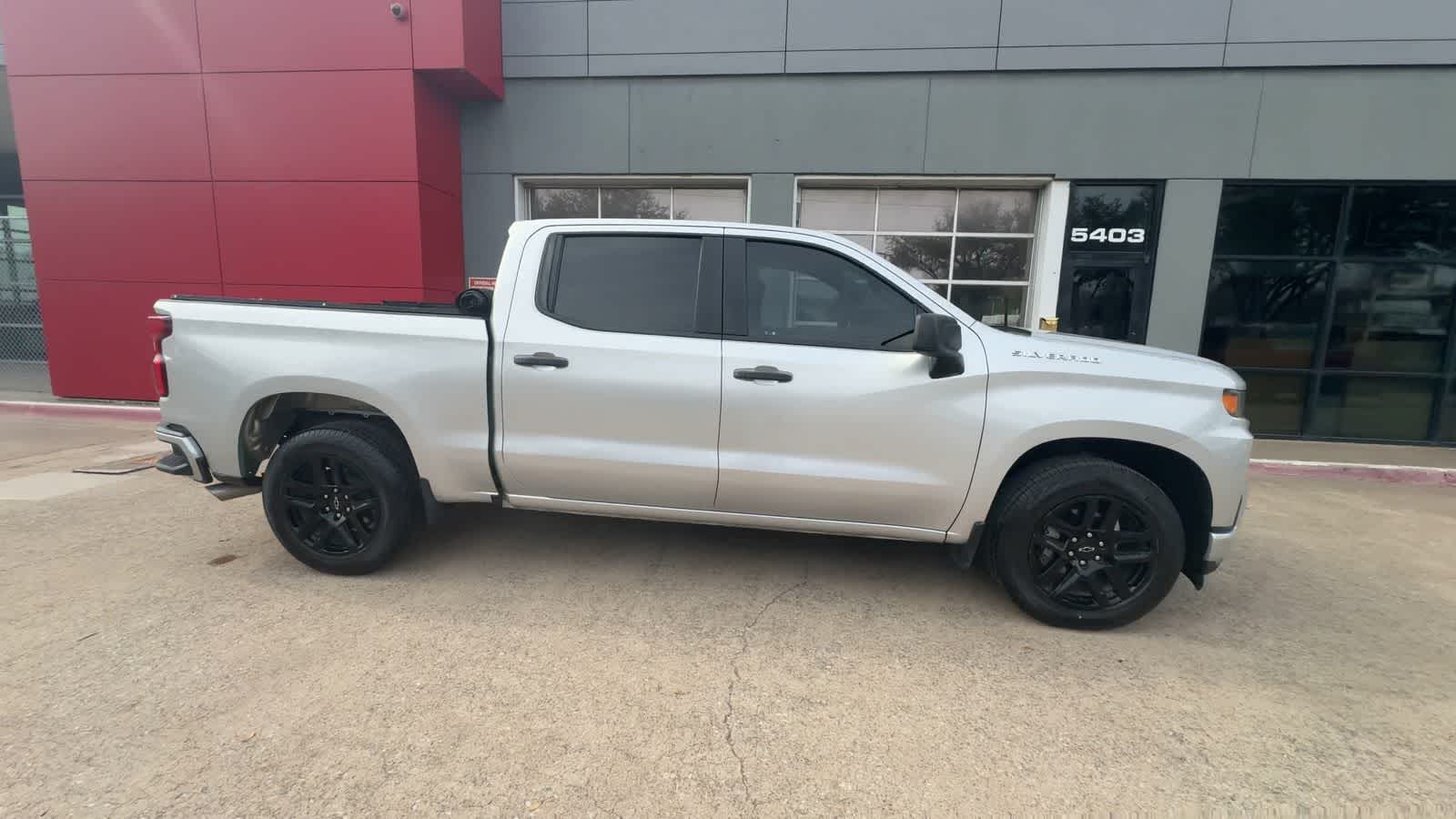 Thumbnail: 2020 Chevrolet Silverado 1500 - 9