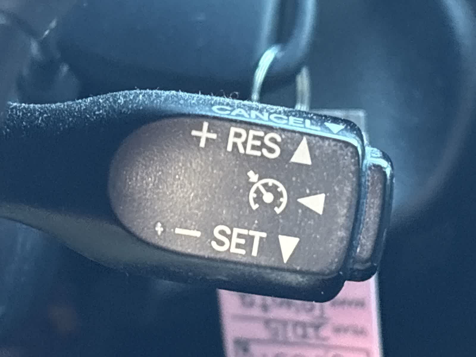 Thumbnail: 2015 Toyota Camry - 31