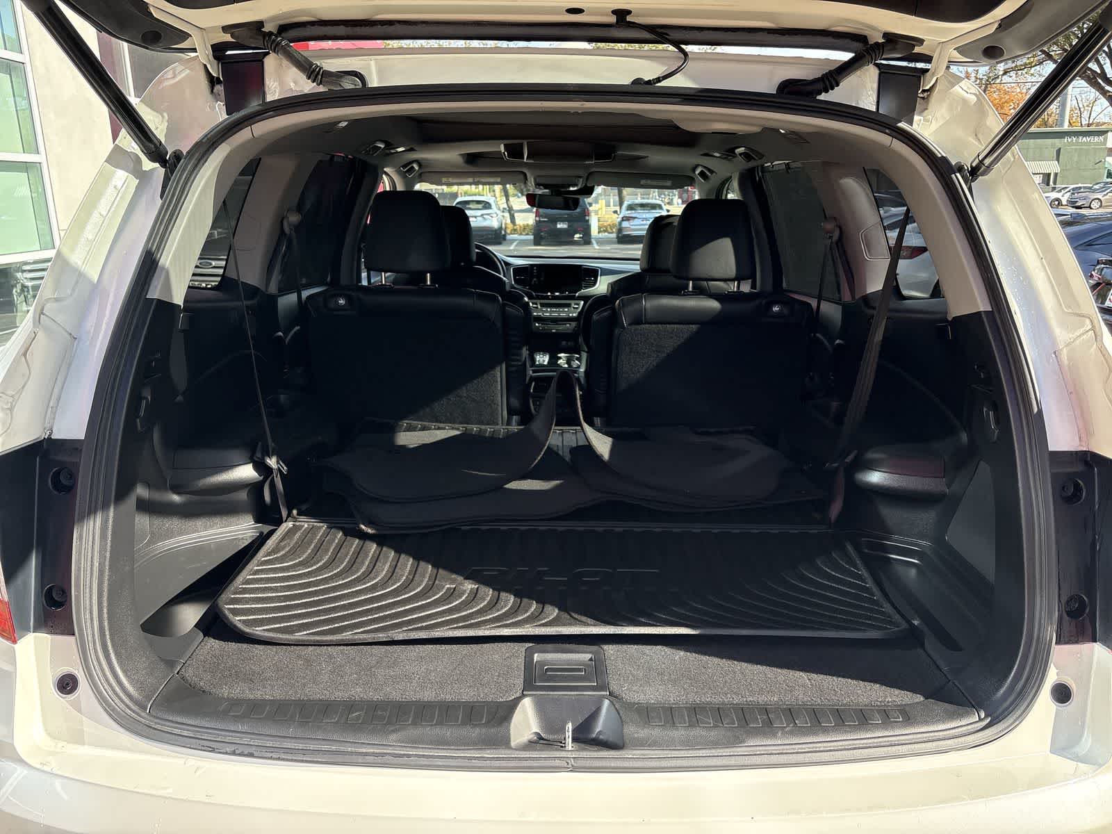 Thumbnail: 2019 Honda Pilot - 18