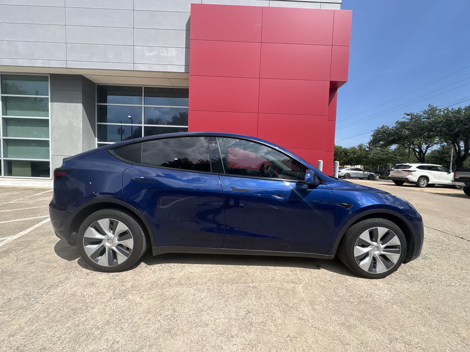 Thumbnail: 2022 Tesla Model Y - 6