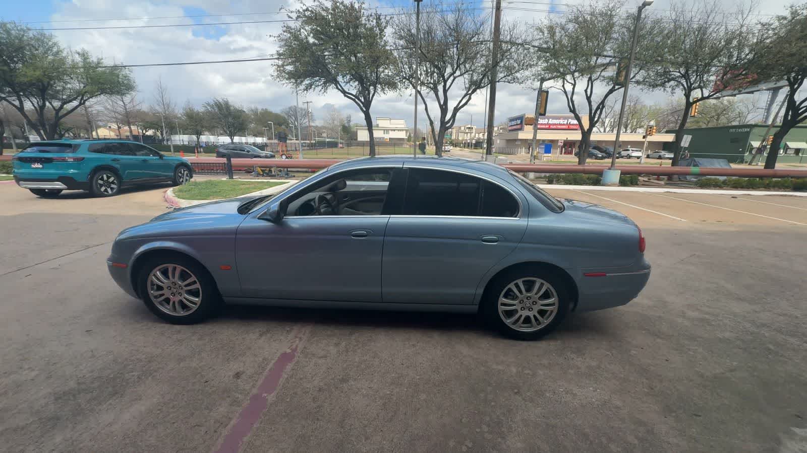 Thumbnail: 2005 Jaguar S-Type - 5