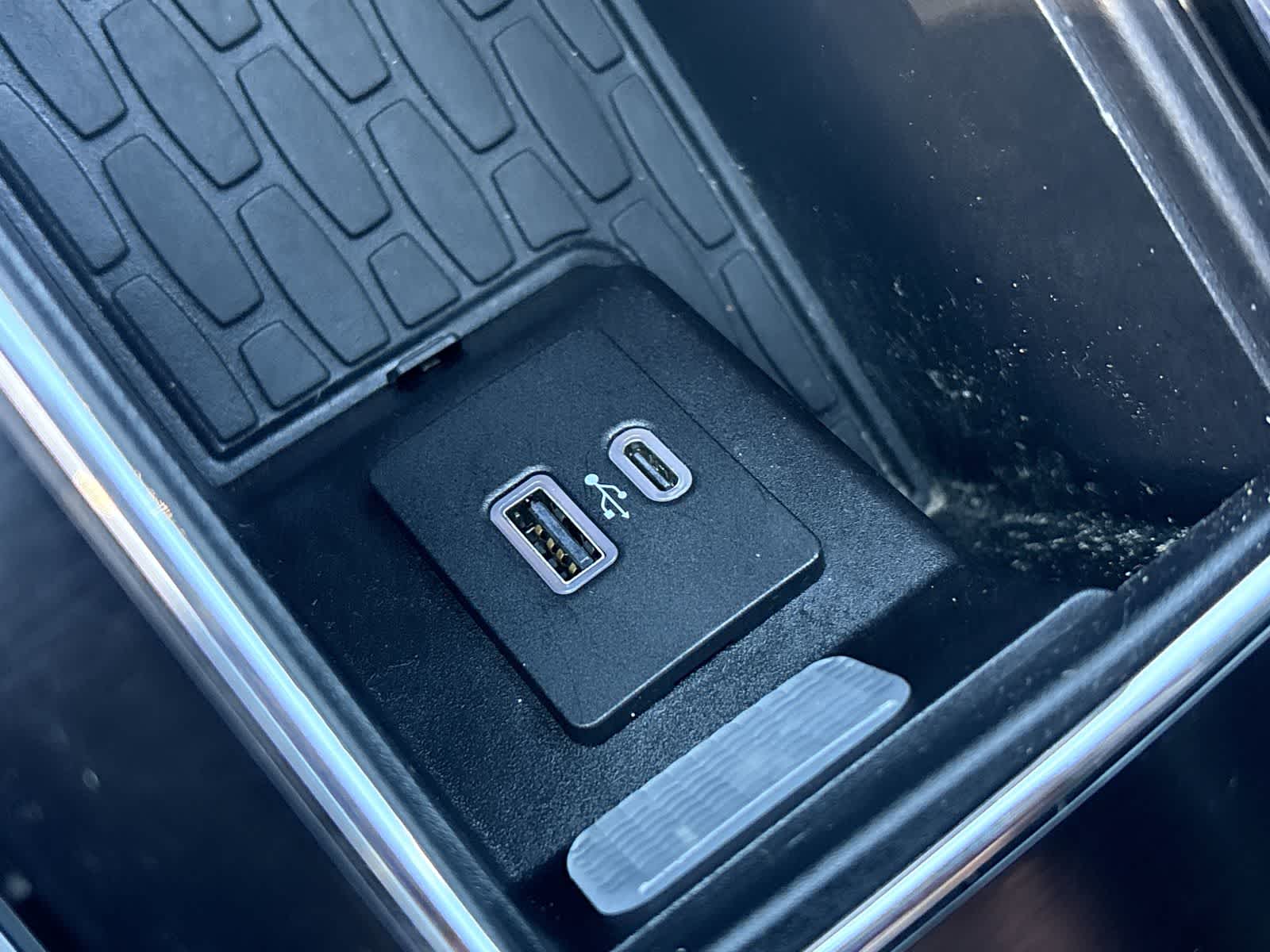 Thumbnail: 2020 Lincoln Aviator - 31