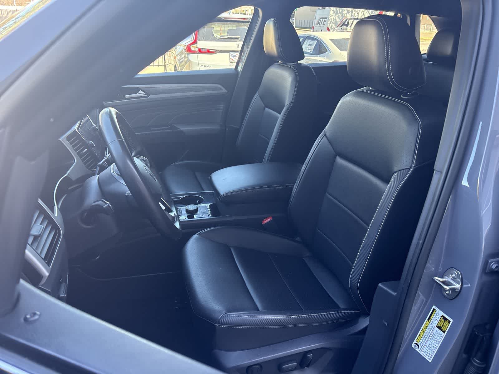 Thumbnail: 2022 Volkswagen Atlas - 18