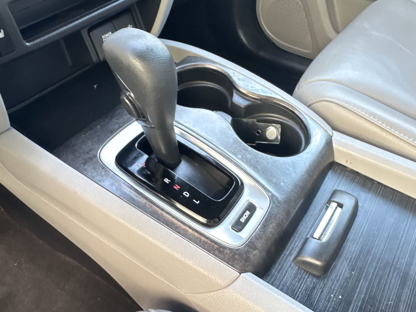 Thumbnail: 2019 Honda Pilot - 16